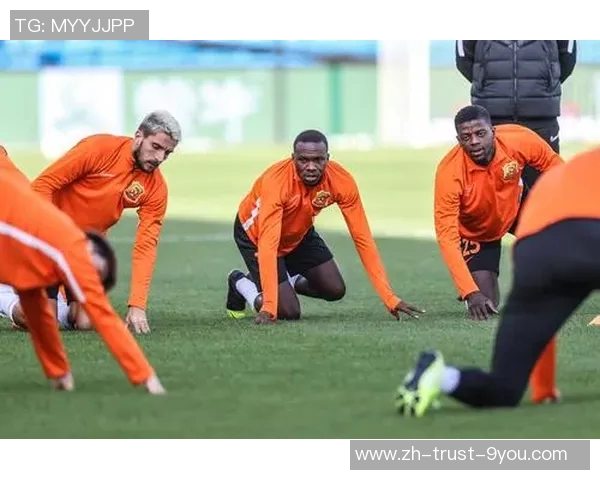 黄建业足球网深度解析足球战术与技巧助你成为球场明星